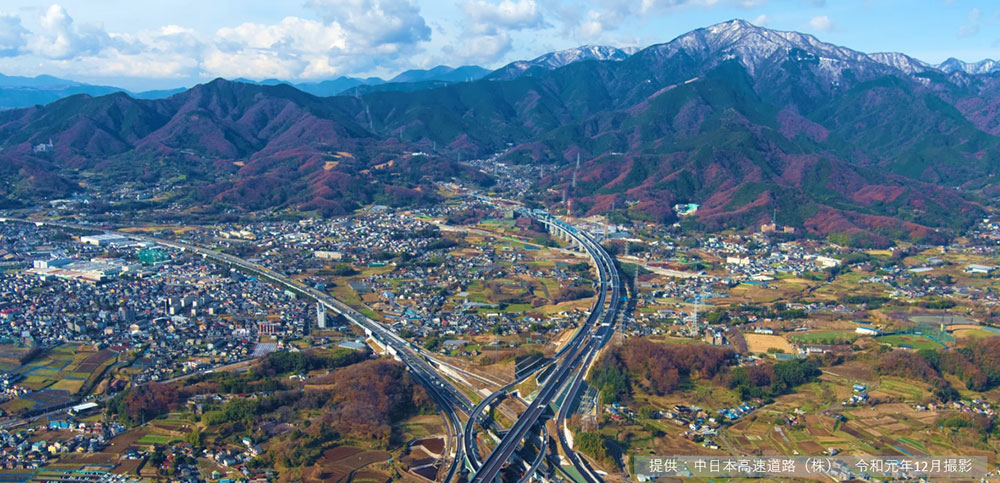 新東名高速道路