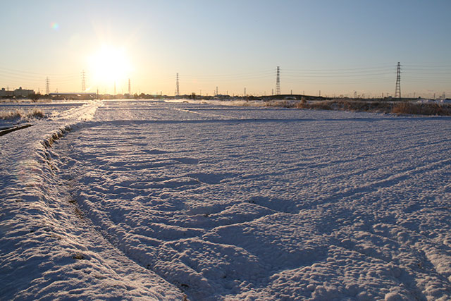画像：雪に覆われた池端地区の田畑