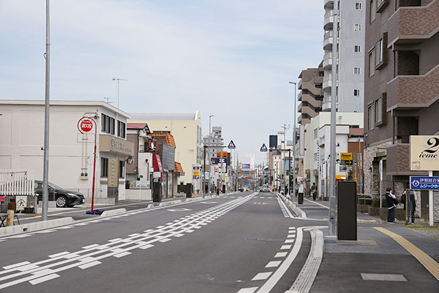 	画像：電線地中化された県道61号の様子
