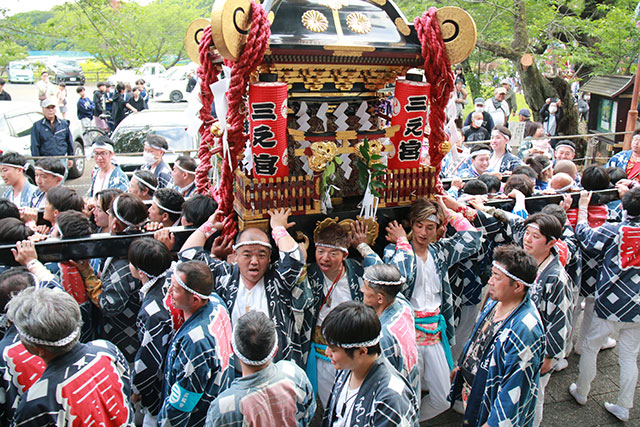 画像：三之宮比々多神社春季例大祭の様子