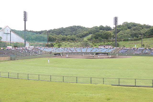 画像：高校野球選手権神奈川大会いせはらサンシャイン・スタジアムの様子