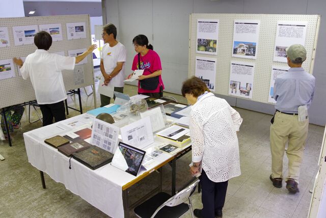 平和を祈念するパネル展示・平和作文表彰式