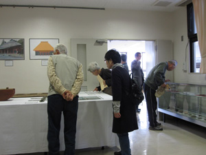 高部屋公民館歴史講座展示の様子