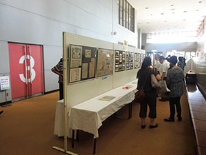 平和史料展の様子2