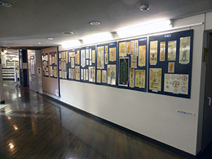 図書館ミニ展示状況写真１