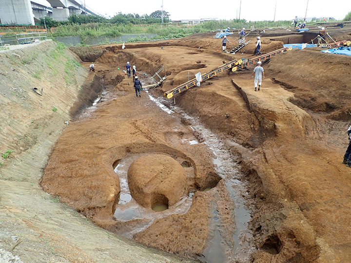 写真25　谷部調査状況