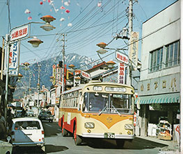 画像：伊勢原駅北口中央通り