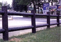 公園の柵などに使われる擬木