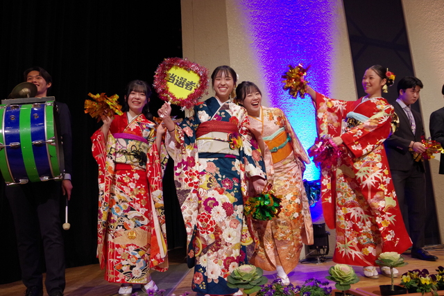 オンラインクイズ抽選会の様子