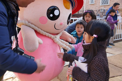 子どもたちもたくさん集まりました