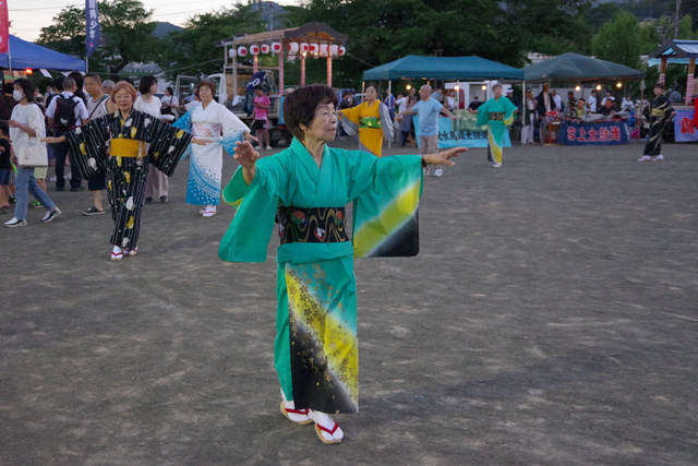 高部屋地区体力づくり振興会「ふるさとまつり」盆踊り
