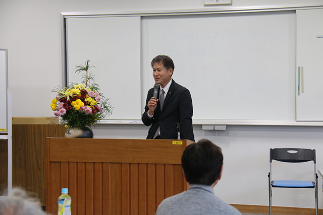 菊花展表彰式の様子2 画像:菊花展表彰式の様子2