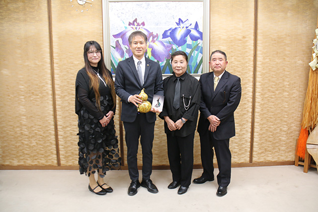 日展入賞者表敬訪問の様子3