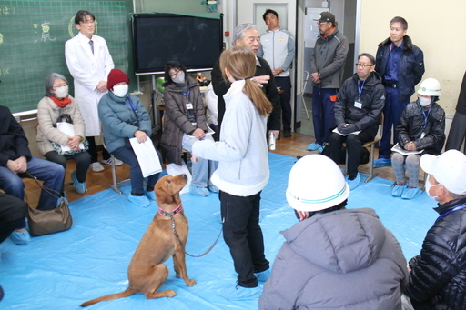 災害時のペット対策訓練の写真です