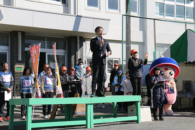 大山登山マラソン大会開会式の様子