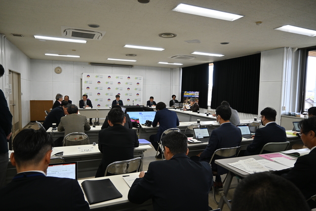 記者会見の様子1