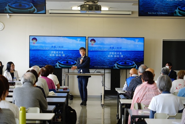 開講式の様子1