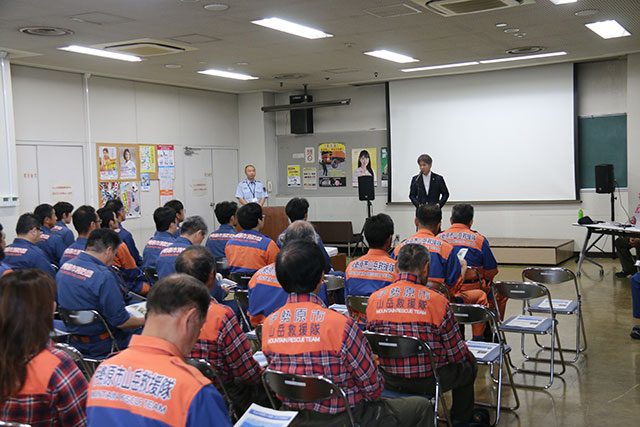 山岳講話の様子 山岳講話の様子