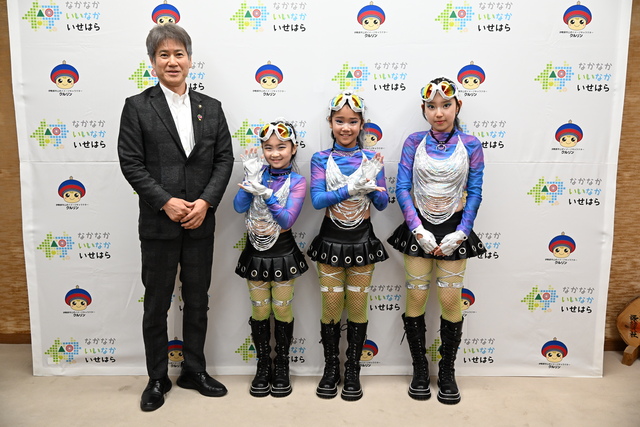 Twinkle Candy表敬訪問の様子 Twinkle Candy表敬訪問の様子